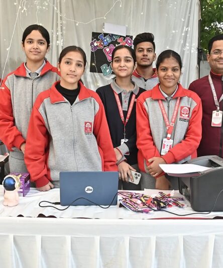 WhatsApp Image 2025-11-17 at 22.03.57