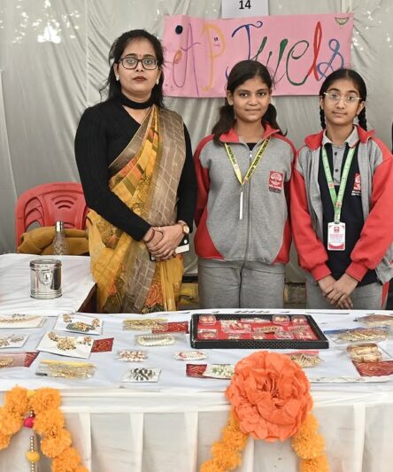 WhatsApp Image 2025-11-17 at 22.03.58