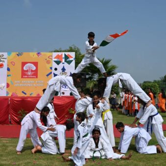 WhatsApp-Image-2025-11-22-at-09.06.10-339x339