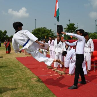 WhatsApp-Image-2025-11-22-at-09.06.12-339x339