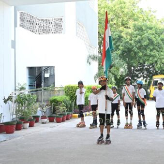 WhatsApp-Image-2025-11-22-at-09.11.58-1-339x339