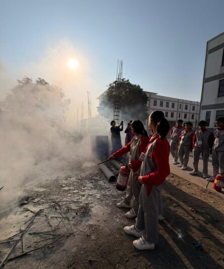 WhatsApp Image 2025-12-10 at 09.36.19